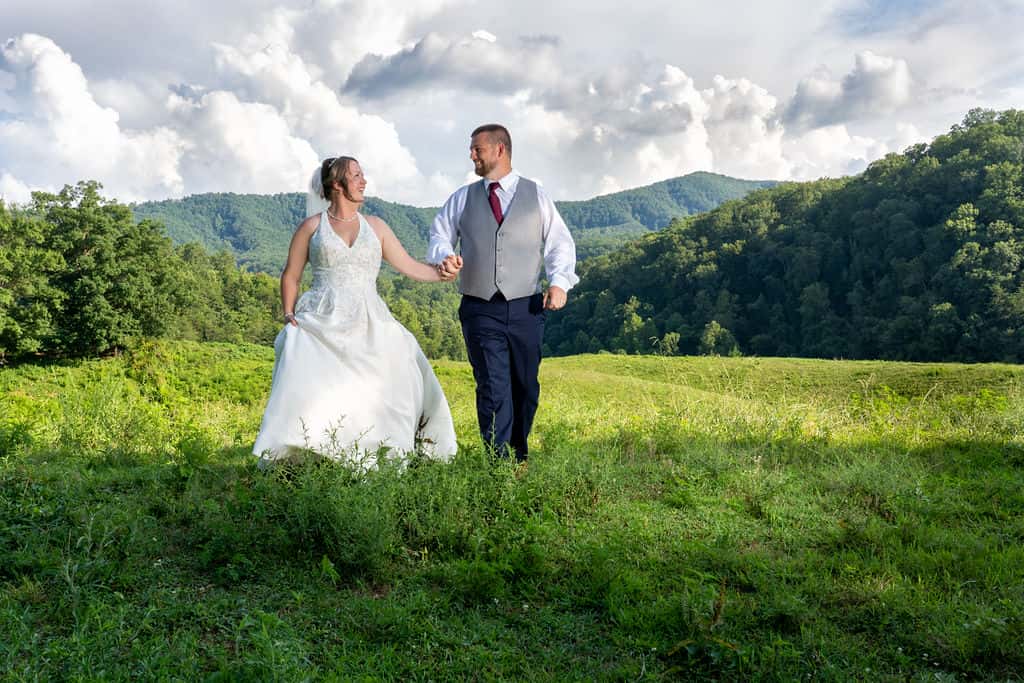Ridge-runner-mountain-view-wedding-elopement-Honeysuckle-Hills-1001