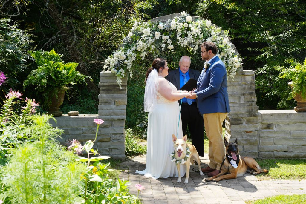 Couple Mini Wedding at Honeysuckle Hills