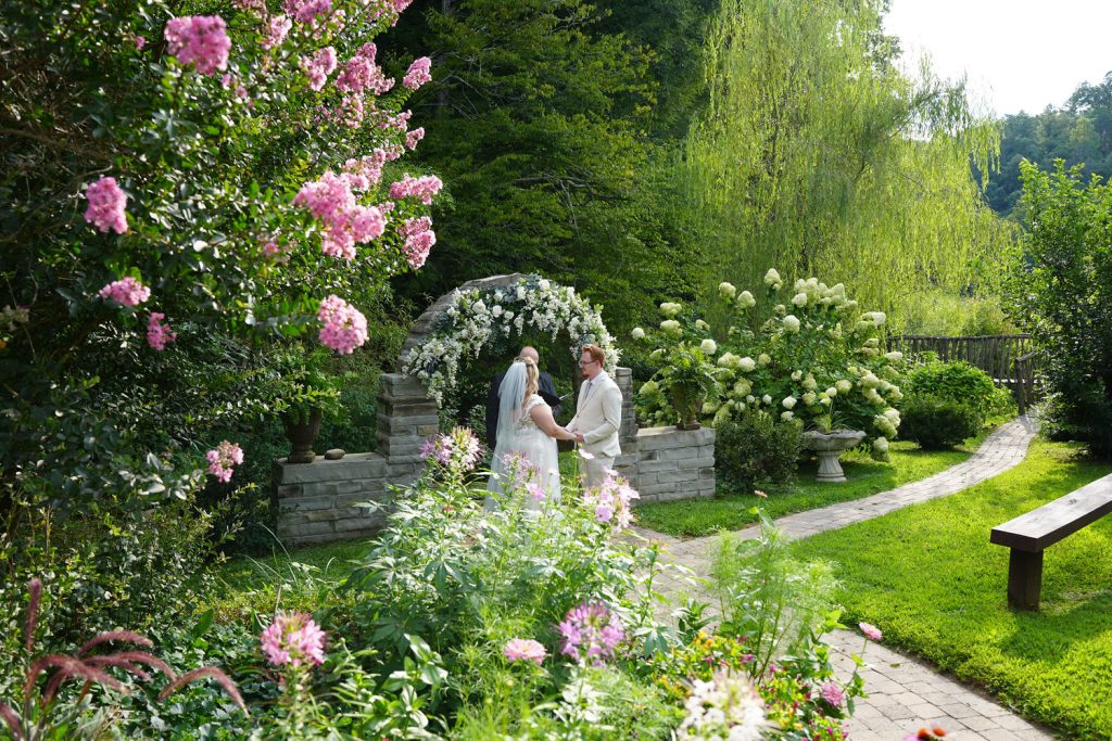 Smoky Mountain Summer Weddings