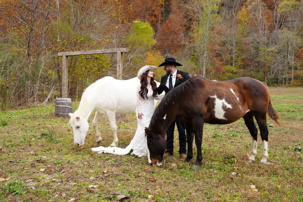 Unbridled Love: The Best Horse Wedding Locations in Pigeon Forge