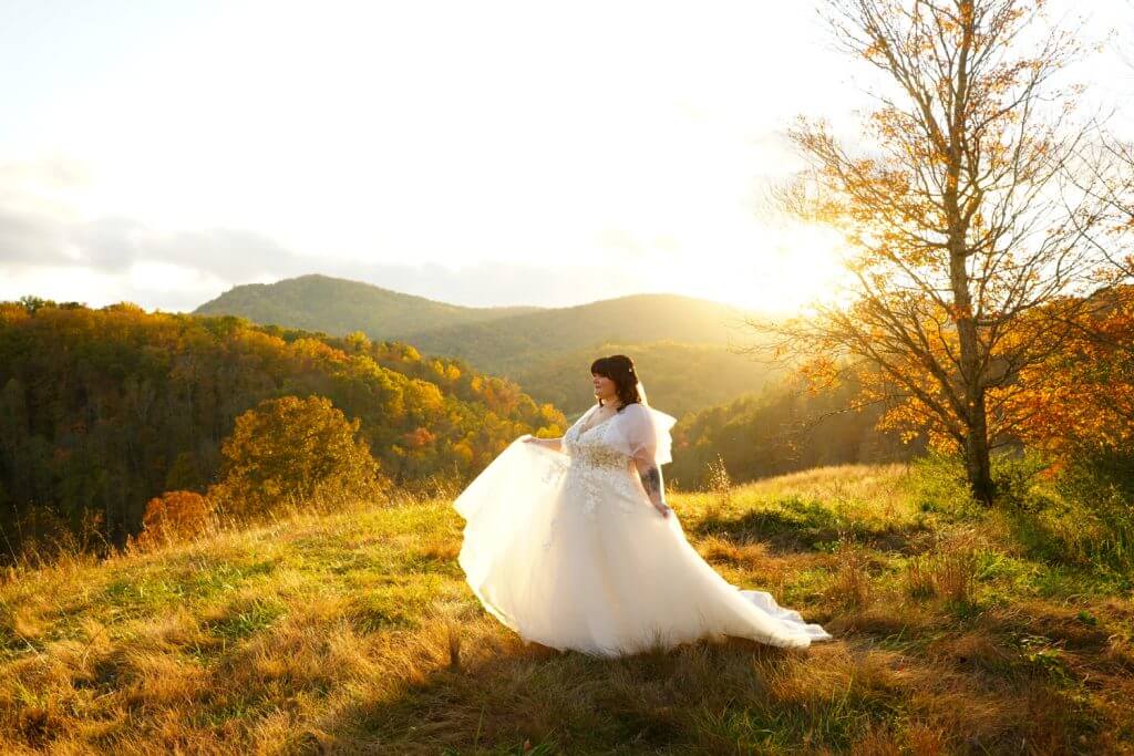 Honeysuckle Hills Intimate Smoky Mountain Wedding Venue Honeysuckle Hills Intimate Smoky Mountain Wedding Venue